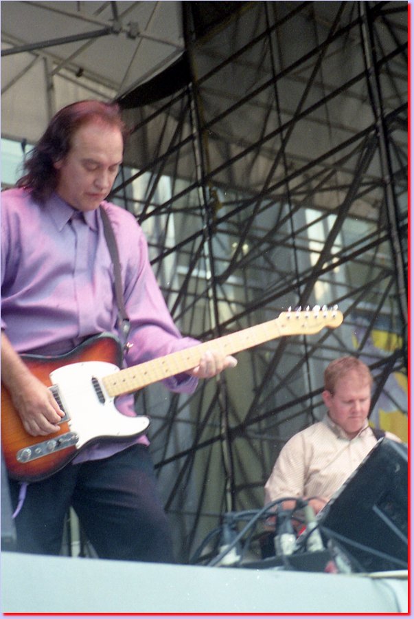 2001-07-31DAVE_DAVIES05DAVE_DAVIES-DAVID_JENKINS.jpg