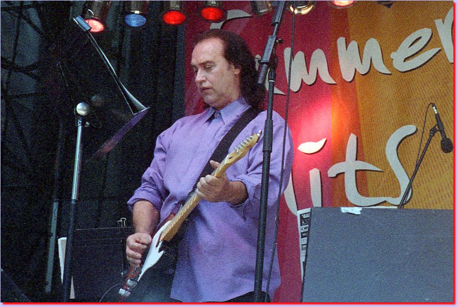 2001-07-31DAVE_DAVIES16.jpg