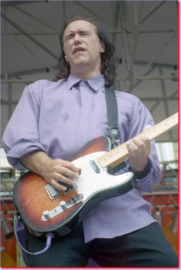 2001-07-31DAVE_DAVIES28.jpg