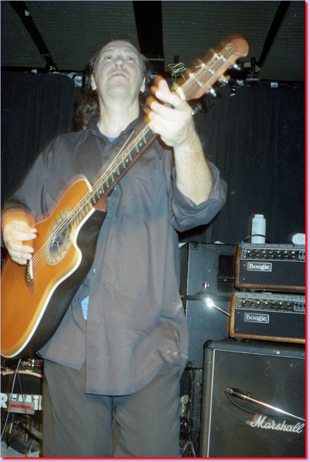 2001-08-01DAVE_DAVIES34.jpg