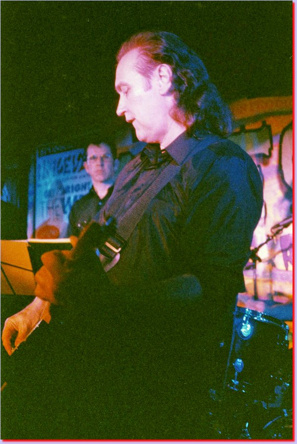 2001-08-04davedavies07kristian_hoffman-dave_davies.jpg