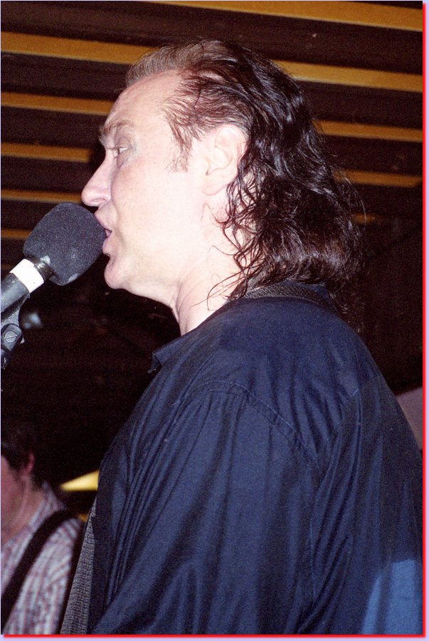 2001-08-07davedavies15dave_davies.jpg