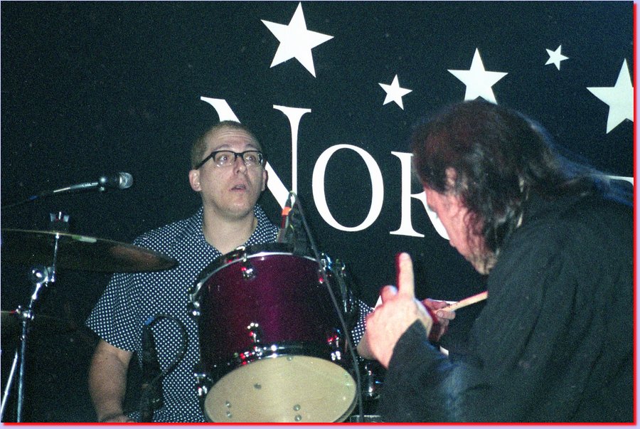 2002-04-23davedavies21jim_laspesa-dave_davies.jpg