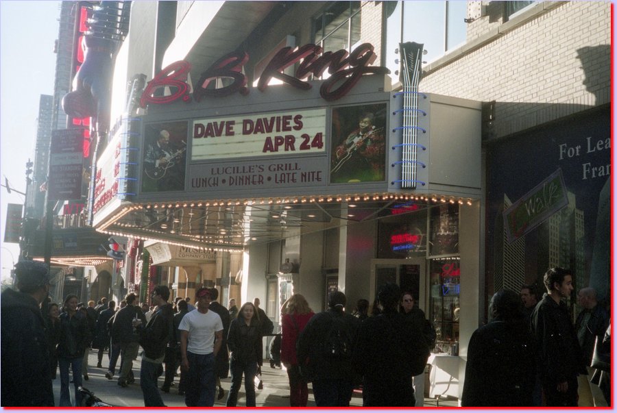 2002-04-24davedavies00dave_davies-bbkings.jpg