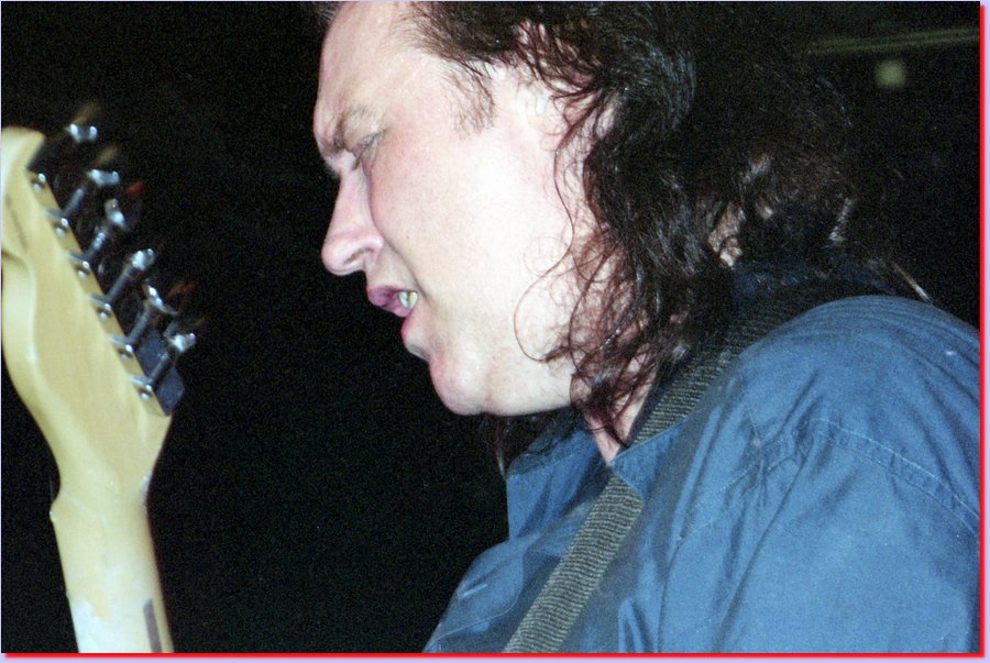 2002-04-25davedavies02dave_davies.jpg