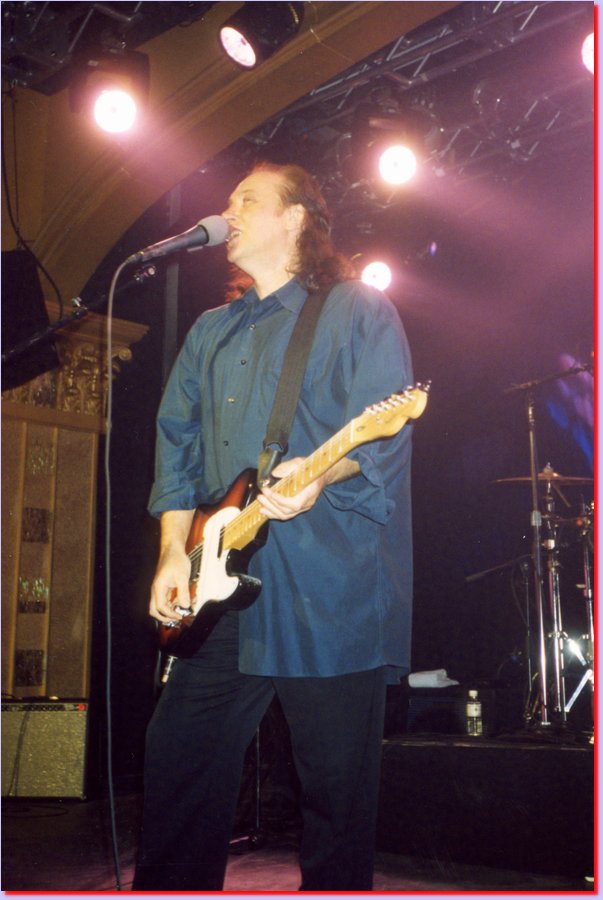 2002-04-26davedavies27dave_davies.jpg