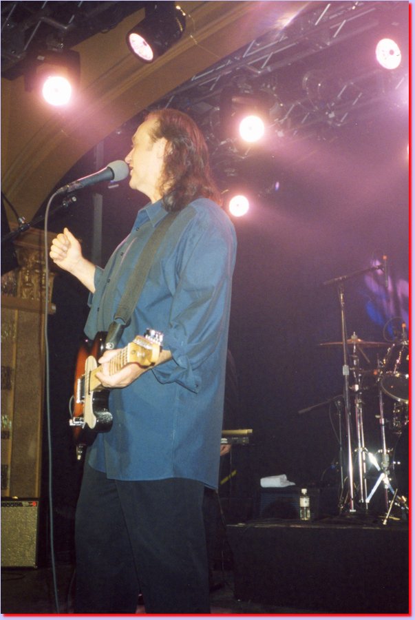 2002-04-26davedavies28dave_davies.jpg