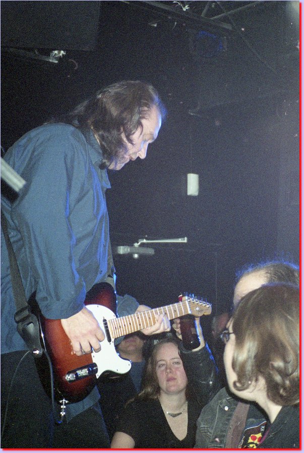 2002-04-27davedavies05dave_davies-fans.jpg