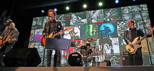 Willie Nile and band